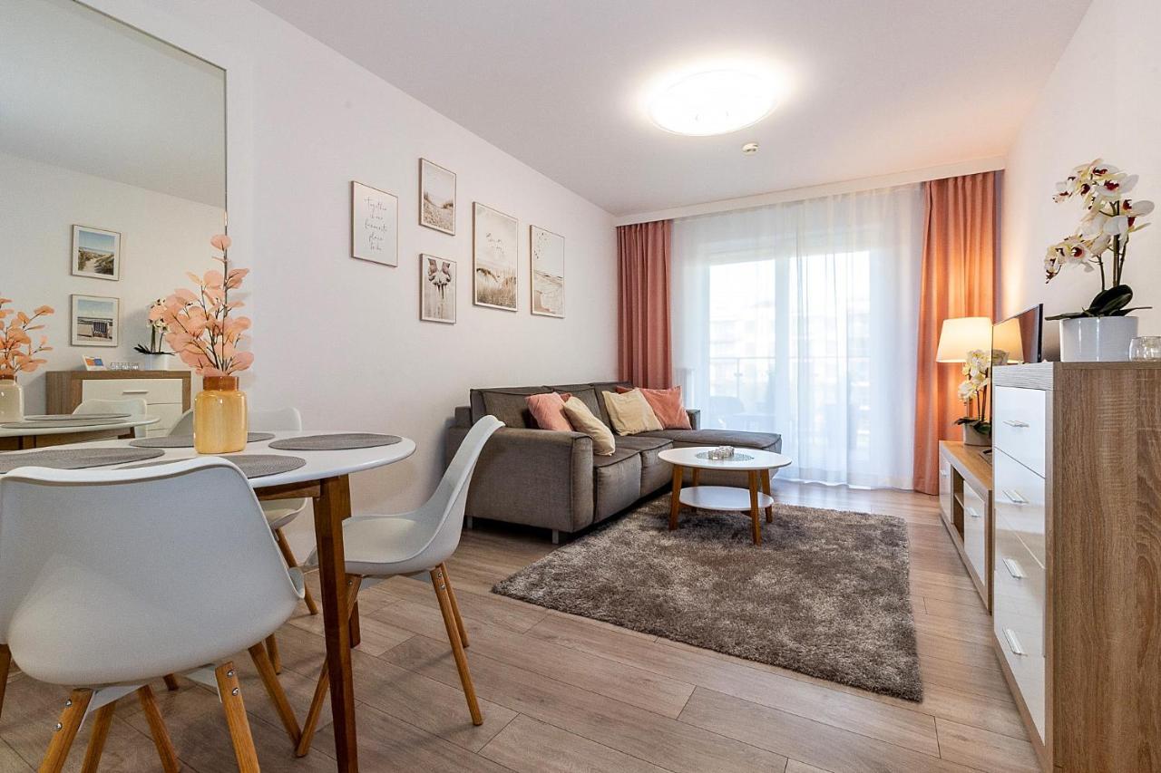 Omi Apartments Колобжег Екстер'єр фото
