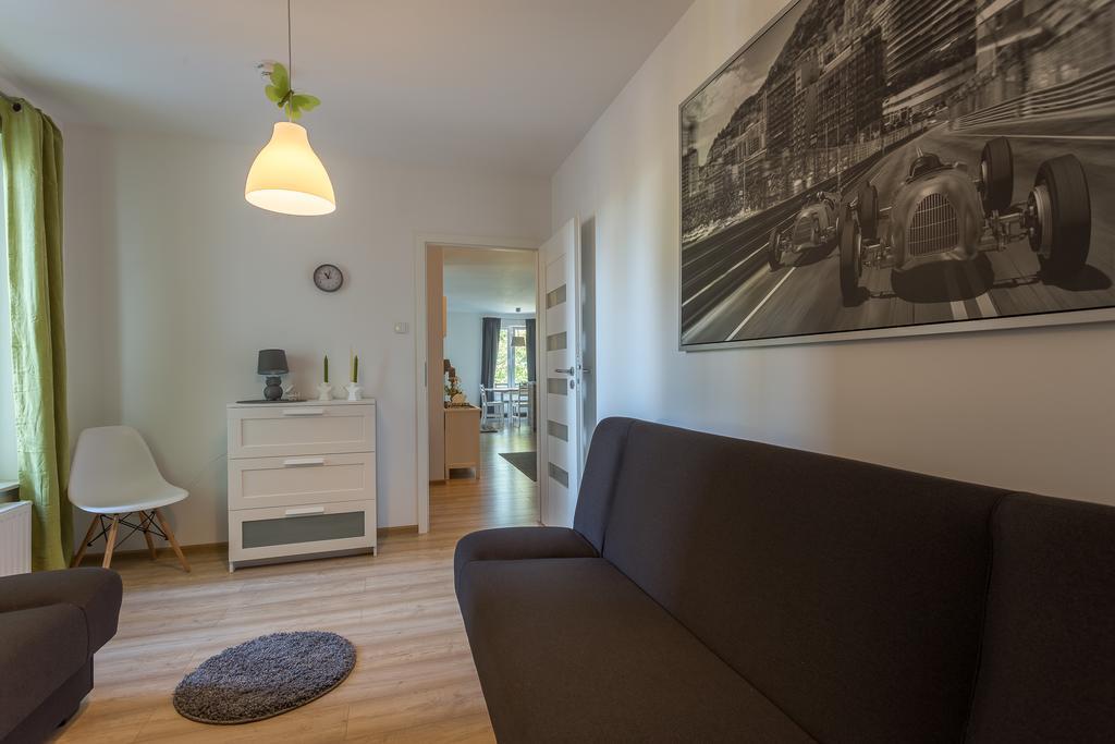 Omi Apartments Колобжег Екстер'єр фото